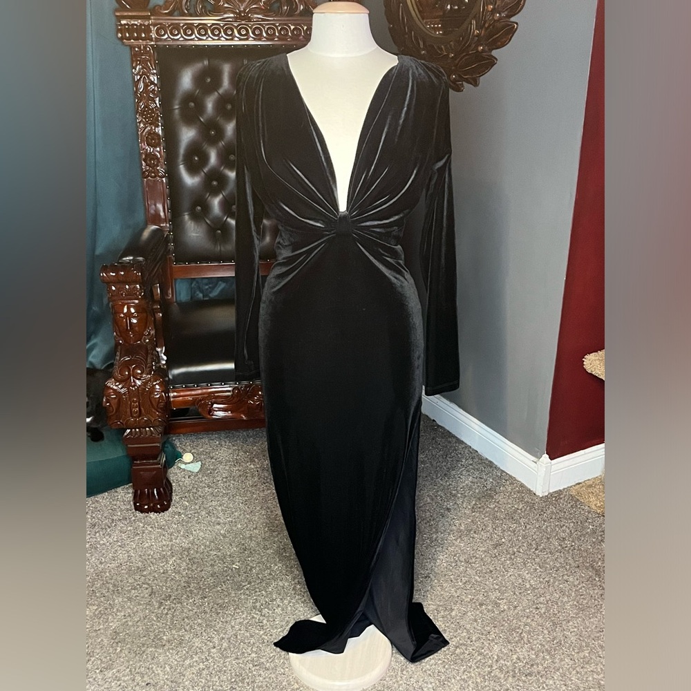 Long sleeved black velvet dress